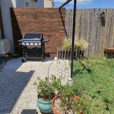 Charmante Avec Piscine Montpezat (Gard)